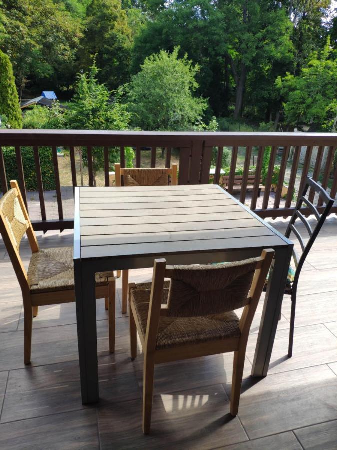 Ferienwohnung mit 123qm für 8 Personen mit sehr großem Garten, einfache Innen-Ausstattung Leipzig Exterior foto