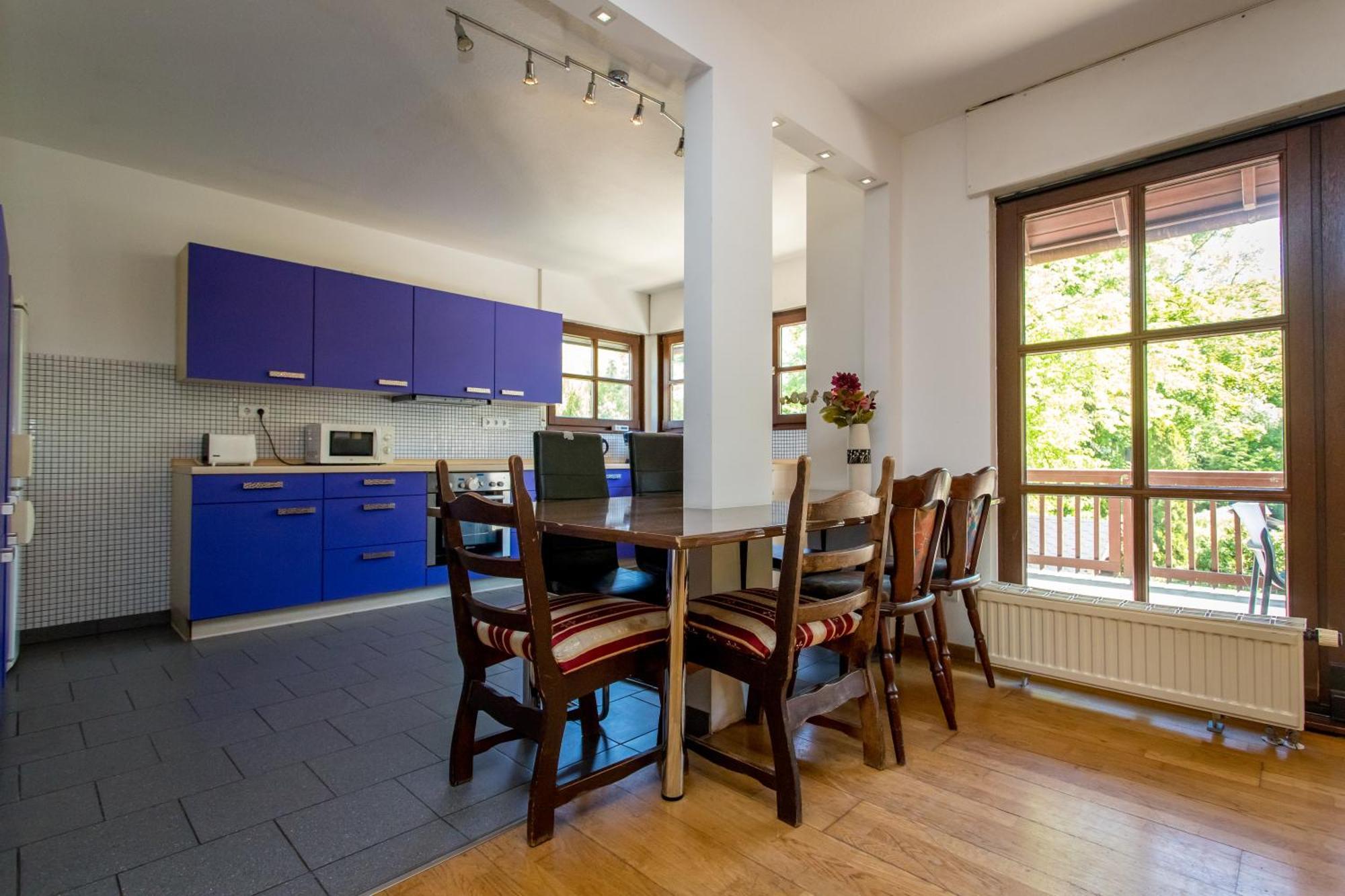 Ferienwohnung mit 123qm für 8 Personen mit sehr großem Garten, einfache Innen-Ausstattung Leipzig Exterior foto